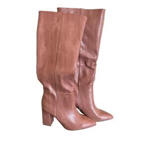 Madden Girl Pointed Toe High Boots in Pink Nude Crocodile-Embossed Size 7